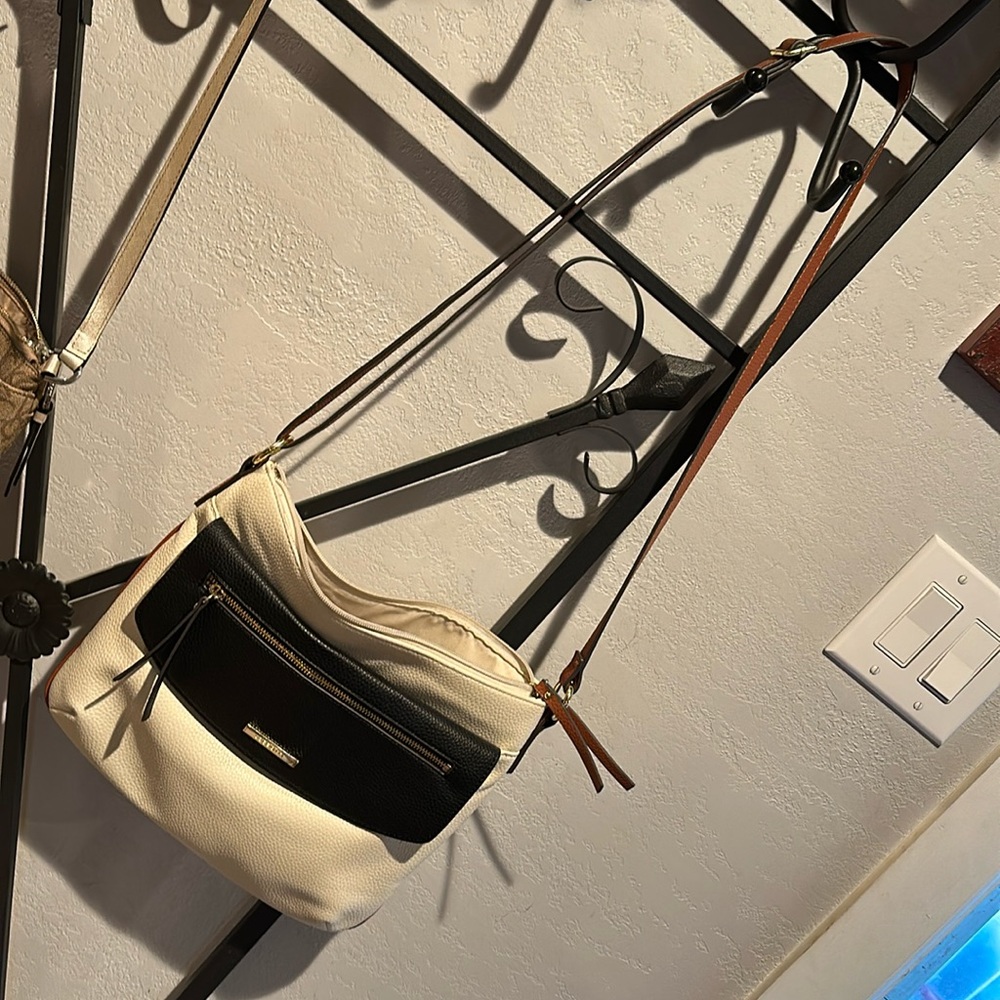 Liz Claiborne Crossbody Purse.